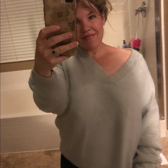 Drop shoulder sweater! Soft and fuzzy! - Picture 2 of 6